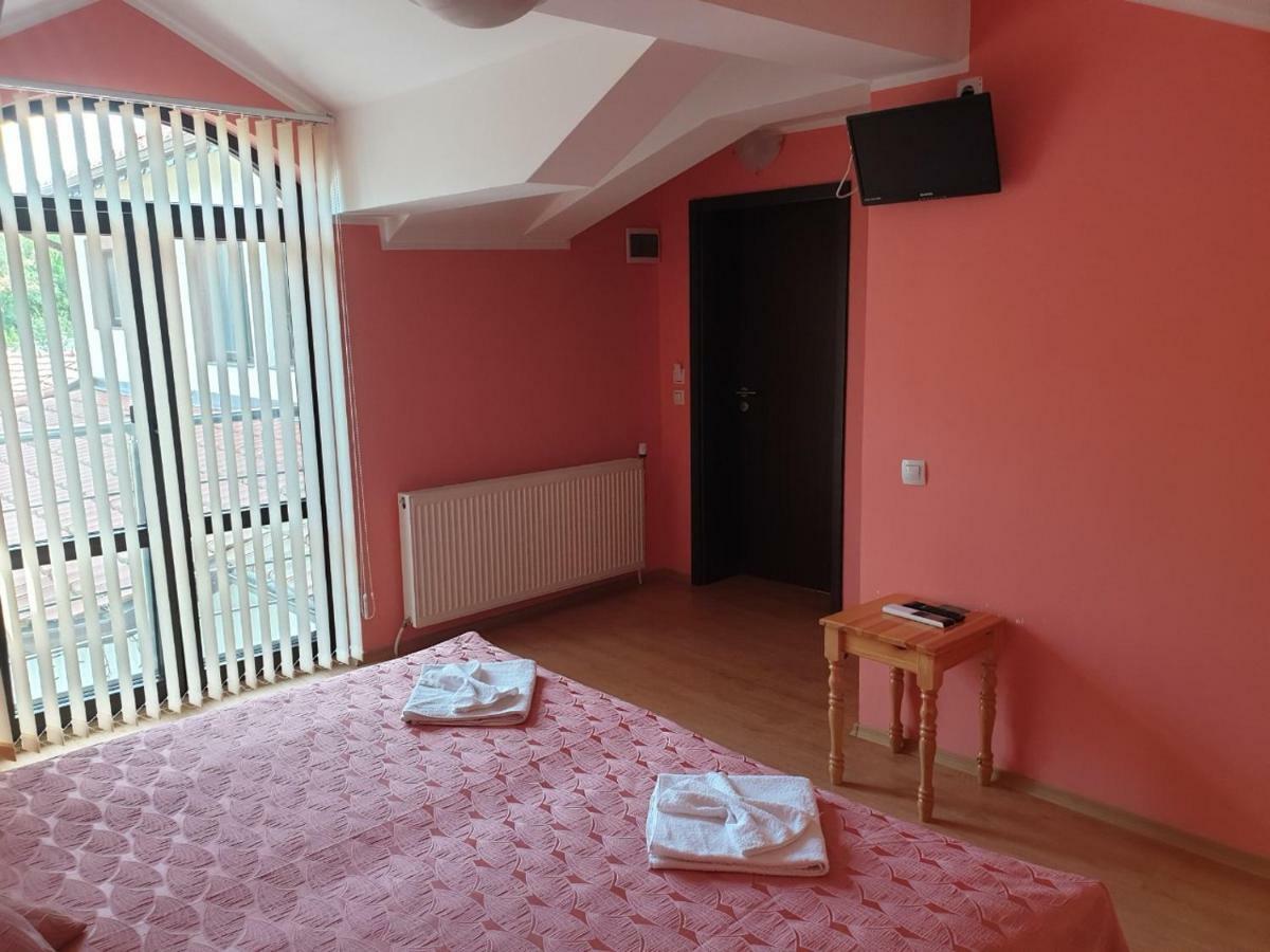 Hotel Къща За Гости Луксия Sukhache Exteriér fotografie